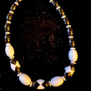 18” Black & White Deco Style Choker w/screw Closure